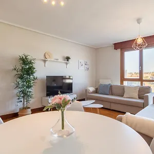 Amplio Y Luminoso Sobre La Ría De Apartamento
